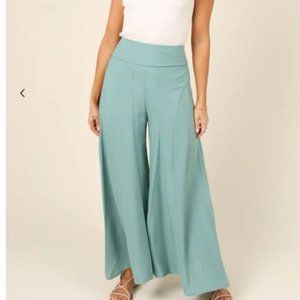 Petal & Pup NWT Berkley Palazzo Pant.  Size M. Teal